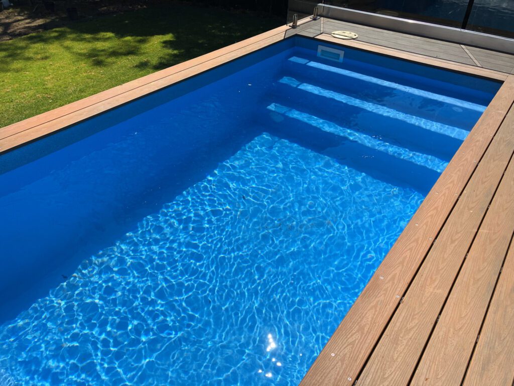 Rectangle Pool with Steps in Deck