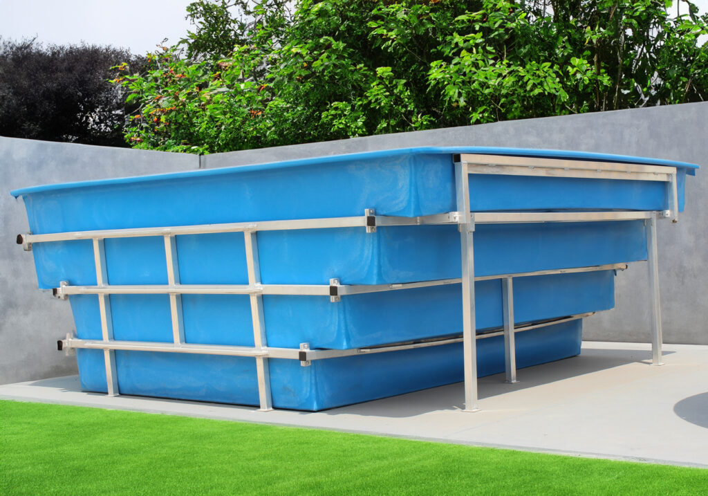 Square Swimming Pool 'serenity' | Polyworld